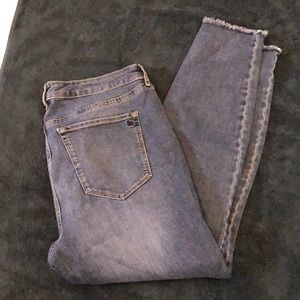 Jessica Simpson High Rise skinny distressed ankle hem stretchy jeans